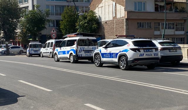 Eskişehir'de intihar girişimini kız arkadaşı engelledi!