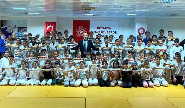Kemer sınavı tamamlandı, sporcular başarıyla terfi etti