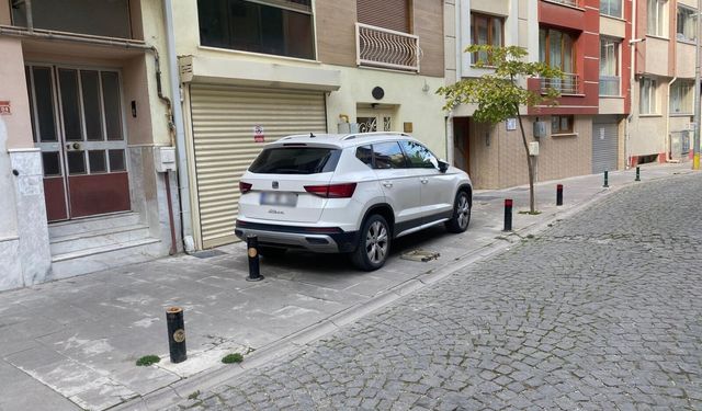 Eskişehir'de duyarsız sürücüler yayaları yine görmezden geldi