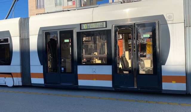 Eskişehir'de bir anlık dalgınlık kazayı önleyemedi!