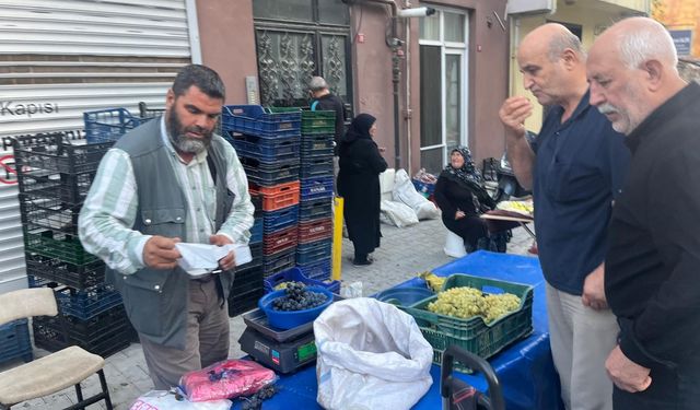 Tavşanlı’da Alaşehir üzümüne yoğun ilgi