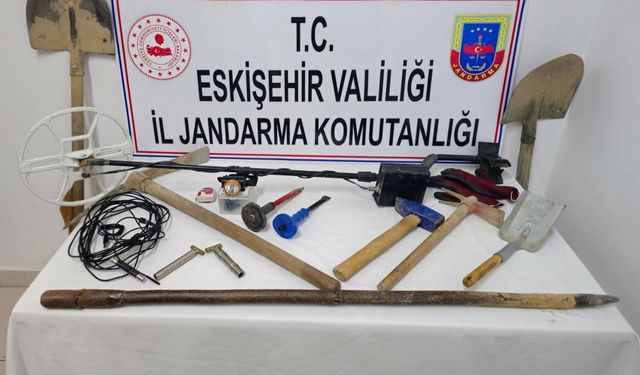 Sivrihisar’da kaçak kazıya suçüstü!