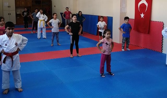 Çifteler Kızılelma’da karate eğitimleri başlıyor