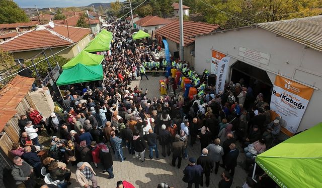 Kızılinler bal kabağı panayırı büyük ilgi gördü