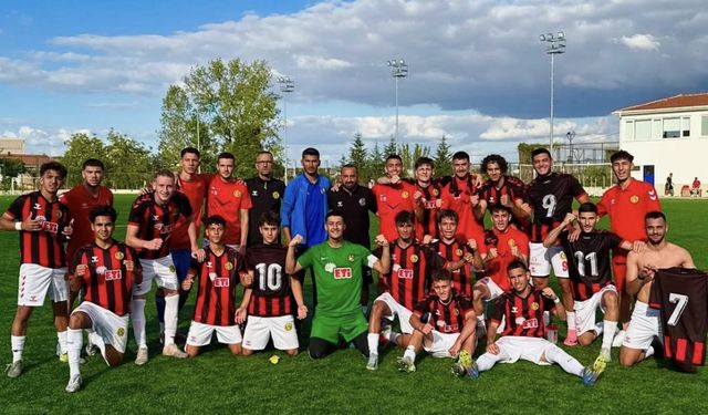 Genç Şimşekler bugün 3 puan için kenetlendi!