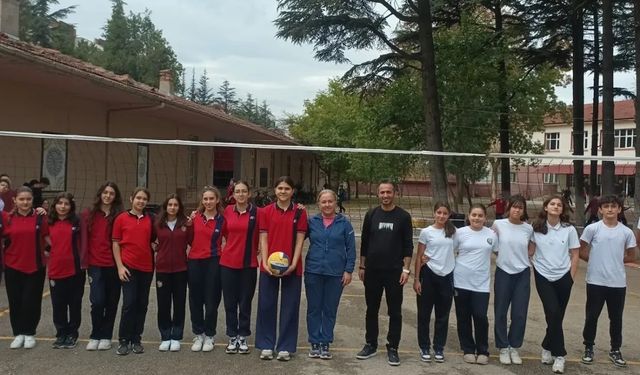Öğrenciler bayramı turnuva ile kutladı