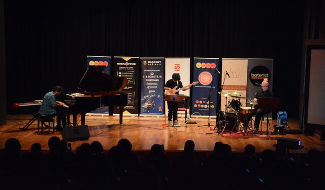 Eskişehir'de caz akşamı dinleyicilerle buluştu