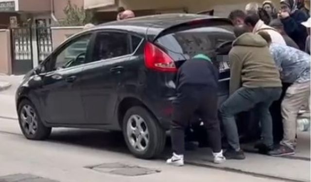 Eskişehir tramvay yolunda kaza: Çocuk araç altında kaldı!