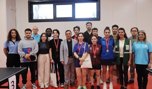 Anadolu Üniversitesi'nde masa tenisi heyecanı