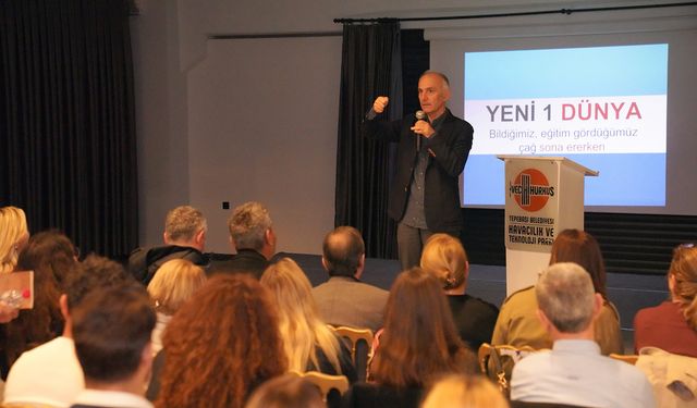 Gazeteci Emin Çapa’nın Eskişehir'deki söyleşisine yoğun ilgi