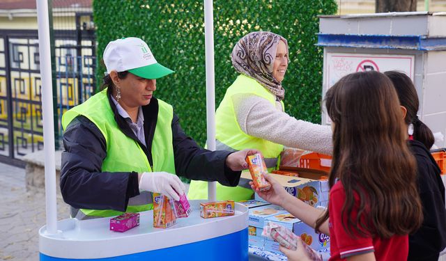 Eskişehir'de öğrencilere günlük beslenme desteği
