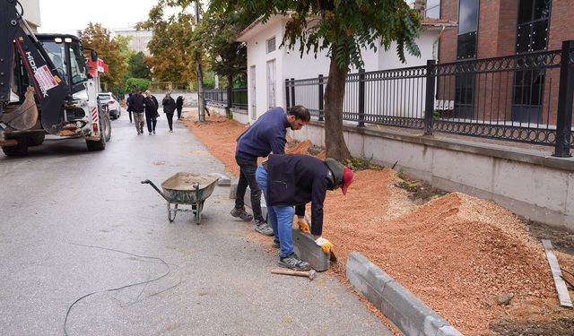 Tepebaşı Belediyesi  ilçenin her noktasında sahada
