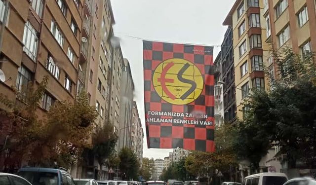 Eskişehir, Eskişehirspor bayraklarıyla renklendi!
