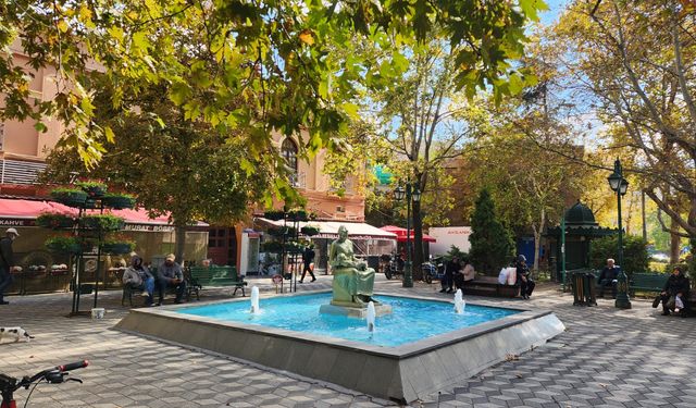 Sonbahar renkleri Eskişehir'e sıcacık bir hava kattı
