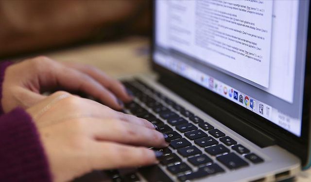 Şiddet mağduru kadınlara esnek ve uzaktan çalışma imkanı