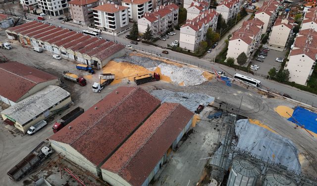 Eskişehir'de yüzlercesi aynı yerde toplanıyor, mahalle sakinleri şikayetçi!