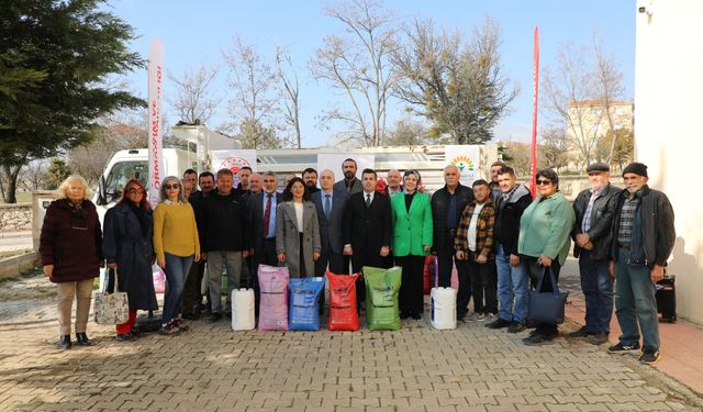 Mihalıççık’ta çiftçilere gübre desteği