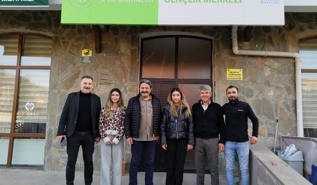 Sarıcakaya Gençlik Merkezi’ndeki çalışmaları yerinde inceledi