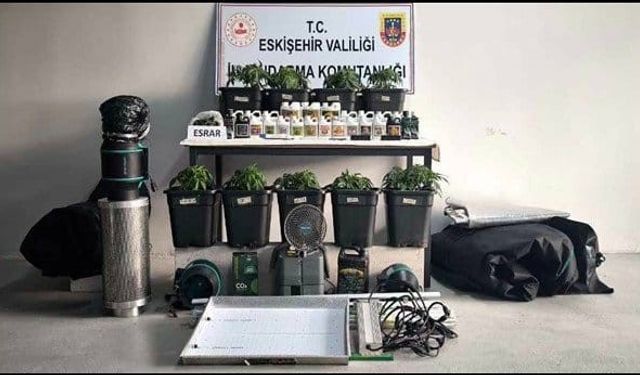 Eskişehir'de evde zehir üreten kişiler yakalandı!