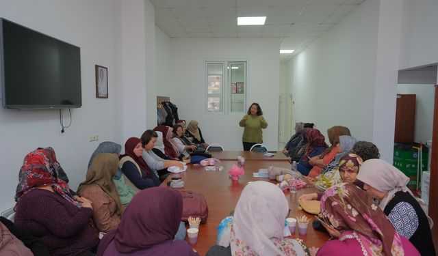 Eskişehir'de ekipler 25 Kasım’da kadına yönelik şiddete karşı sahada