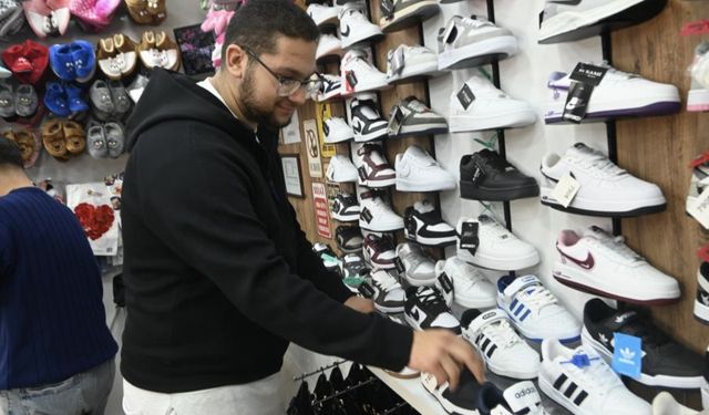 Eskişehir'de kış gecikti, satışlarını da olumsuz etkiledi!