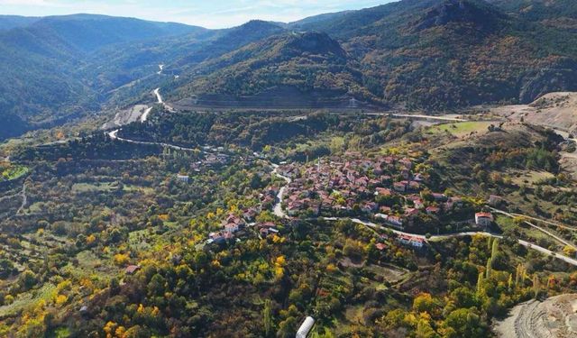 Sarıcakaya sonbahar renkleriyle büyülüyor!