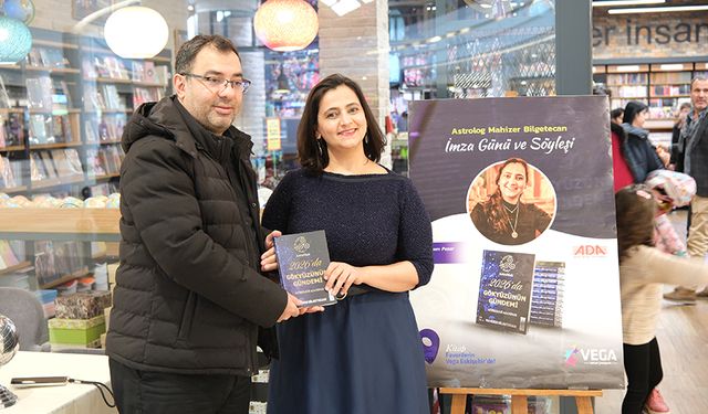 'Gökyüzünün Gündemi' Eskişehirli okurlarıyla buluştu