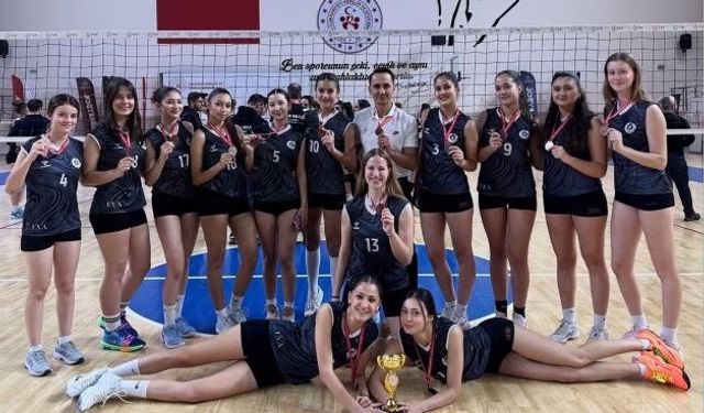 Kurulduğu ilk yılda kupaya uzandı