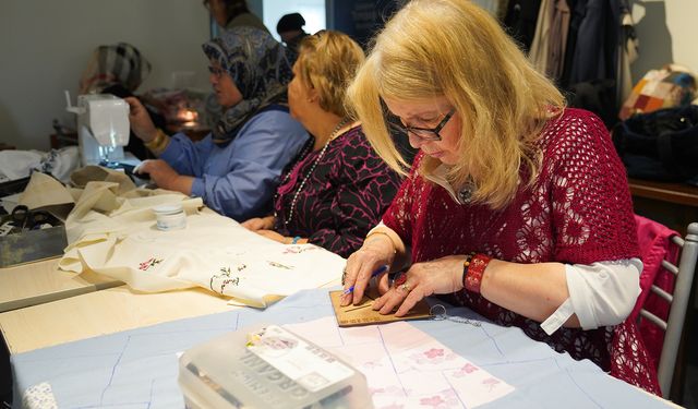 Tepebaşı’nda kadınlar üretiyor ve sosyalleşiyor