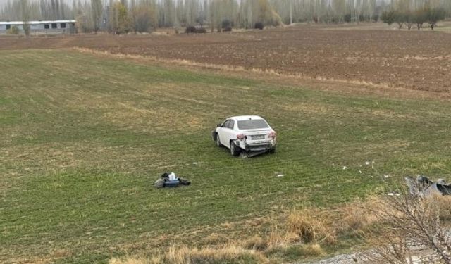 Afyon'da şarampole giren araç sürücüsü yaralandı!