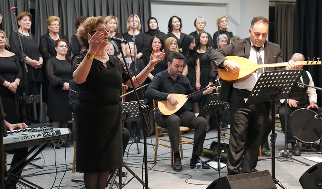 Tepebaşı Belediyesi Korosu, Atatürk’ü sevdiği türkülerle andı