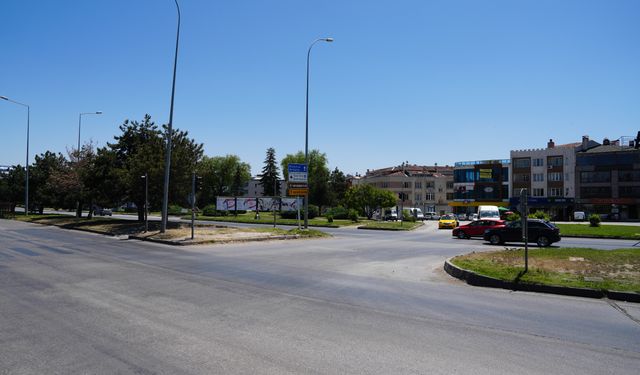 Eskişehir'deki kavşak araç trafiğine 21 Kasım’a kadar kapalı!