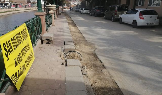 Eskişehir’de kapatılmayan çukurlar mahallelinin tepkisini artırıyor!