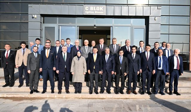 URAYSİM paydaş kurumlar toplantısı Anadolu Üniversitesi’nde gerçekleşti