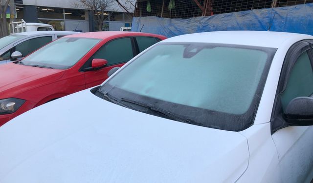 Eskişehir’de dondurucu soğuk sonrası araçlar bu halde!