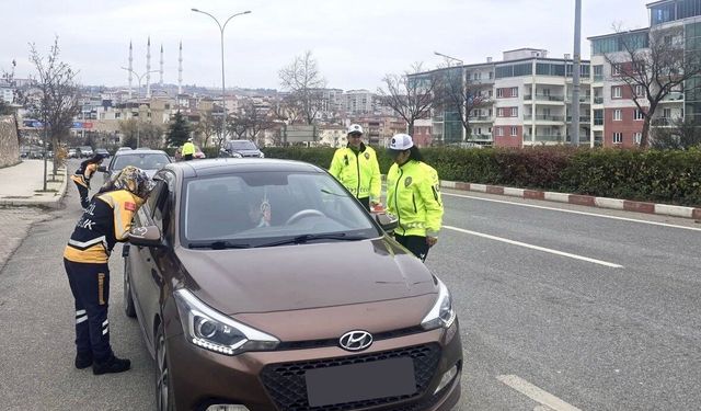 Bilecik'te ambulansa yol ver uyarısı