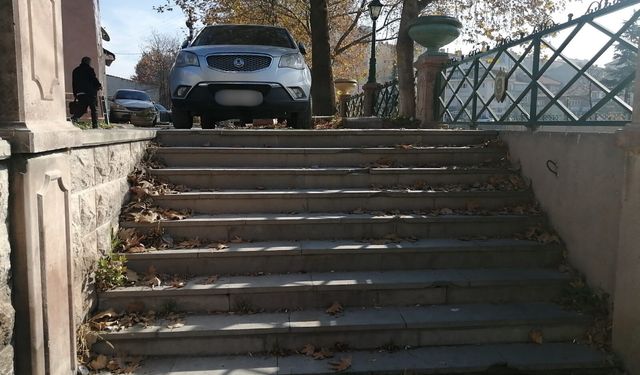 Eskişehir'de akıl almaz park tepki çekti!