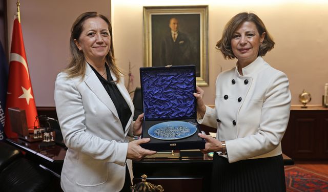 Arzu Çerkezoğlu'ndan Eskişehir ziyareti