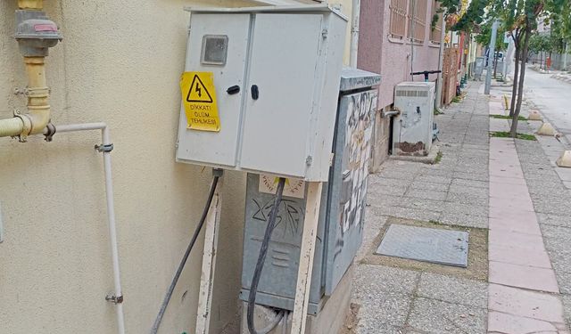 Eskişehir sokaklarında tehlikeli panoya tepki