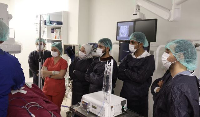 Dört yabancı radyolog ESOGÜ’de ablasyon eğitimine katıldı