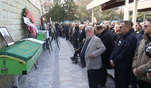 Burcu Özberk'in acı günü: Eskişehir'de veda etti!