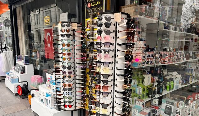 İmitasyon güneş gözlükleri sağlığı tehlikeye atıyor