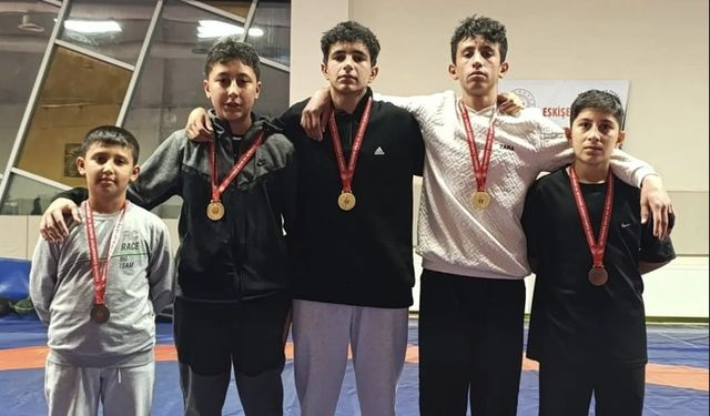 Altın madalyalar Çifteler’e gitti