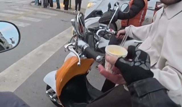 Eskişehir trafiğinde ilginç ikram!