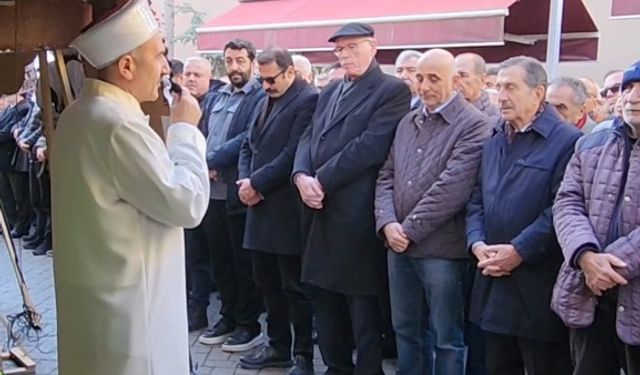 CHP Odunpazarı İlçe Başkanı Rahmi Çınar, babasını son yolculuğuna uğurladı!