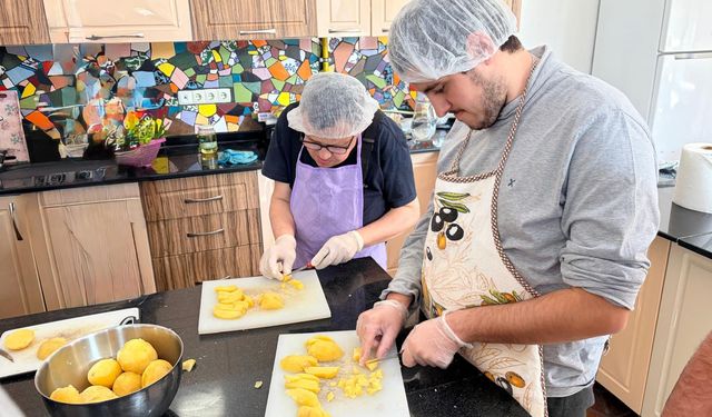 Engelsiz Kültür ve Sanat Merkezi’nde mutfak atölyesi