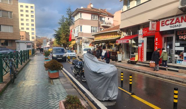 Eskişehir'de duyarsız sürücülere dubalar da engel olmadı!