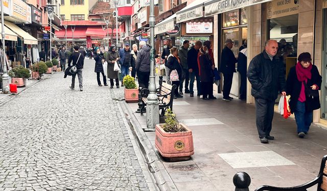 Eskişehir'de yaz kış fark etmiyor: Kuyruk bitmiyor!