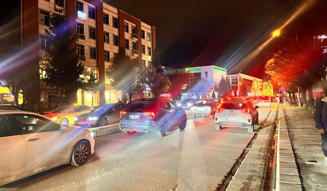 Eskişehir trafiğinde çile dolu saatler!