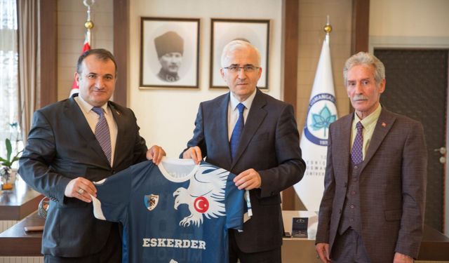 Eskişehirli dadaşlardan ESOGÜ’ye ziyaret